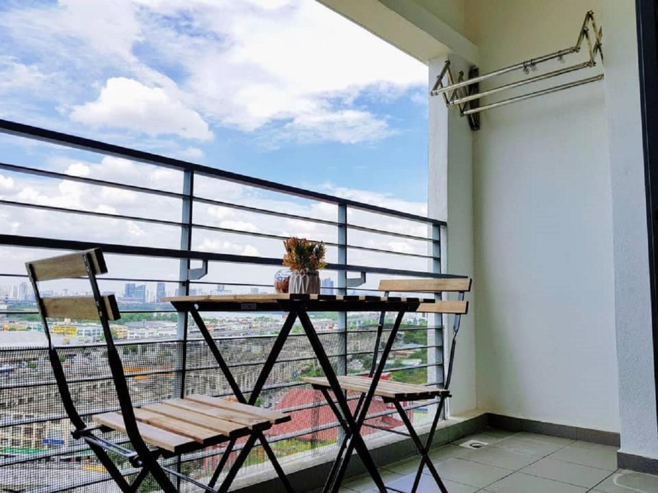 Puchong 8-12 Pax 5Min Lrt Cozy Apartment Ioi Mall Eksteriør billede